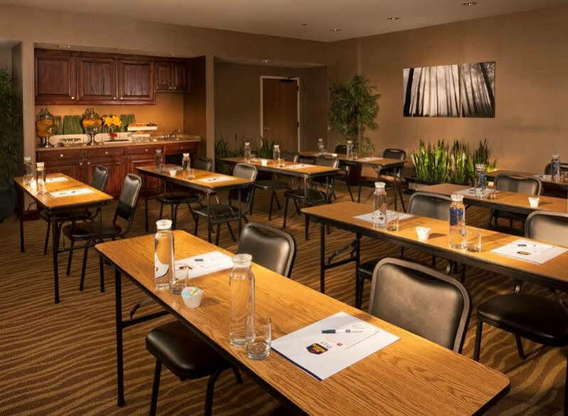 Best Western Plus Lewisville Flower Mound Exterior photo